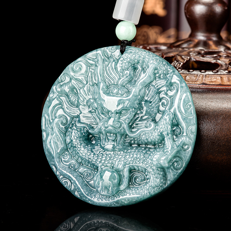 Women'S Accessories And Jewelry - Collier pendentif dragon en jadéite birmane,
